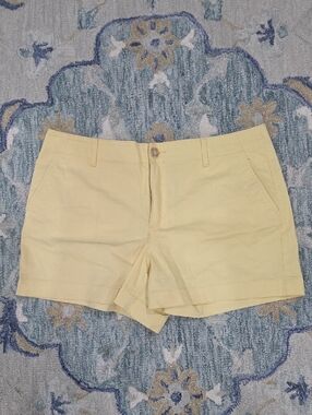 LOFT Pale Yellow Cotton Shorts size 14